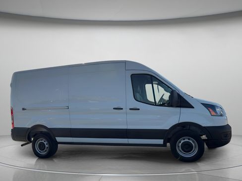 New 2026 Ford Transit 250 148 Medium Roof image 37