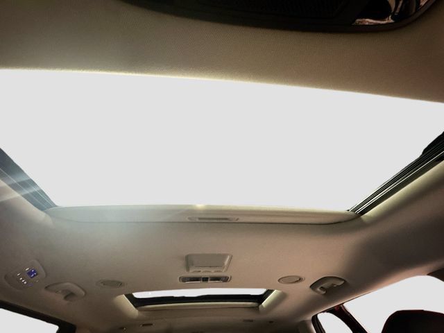 Used 2024 Kia Carnival SX Prestige FWD image 23