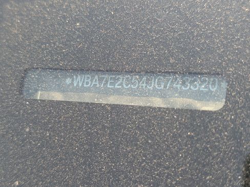 Used 2018 BMW 740i image 30