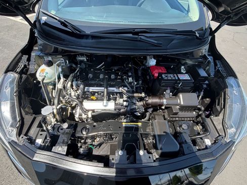 Used 2025 Nissan Versa SV FWD image 32