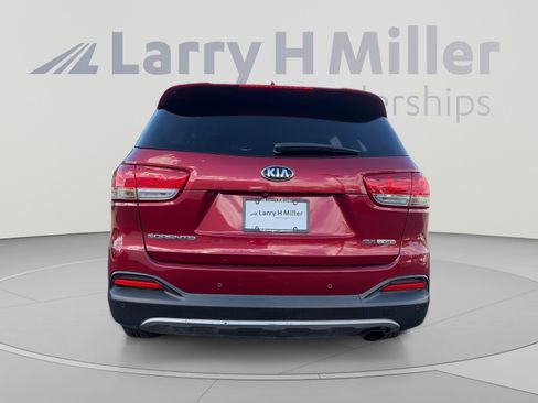 Used 2017 Kia Sorento EX w/ EX Premium Package FWD image 6