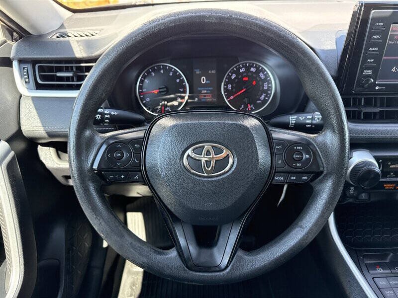 Used 2021 Toyota RAV4 LE AWD/4WD image 24