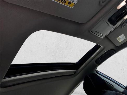Used 2023 Honda Accord EX image 17