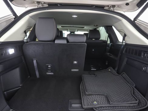 Used 2025 MAZDA CX-90 3.3 Turbo w/ Preferred Package image 25