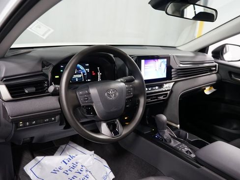 New 2026 Toyota Camry LE image 11
