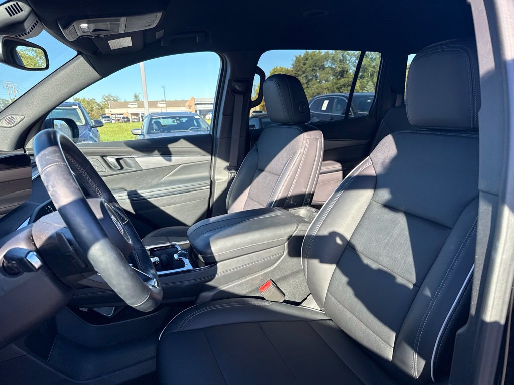 Used 2025 Buick Enclave Preferred w/ Trailering Package, 5000 lbs. AWD/4WD image 10