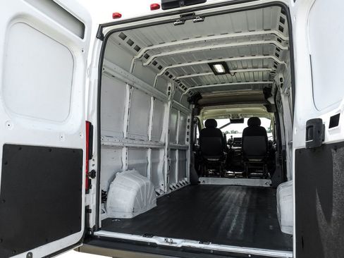 Used 2023 RAM ProMaster 2500 FWD image 46