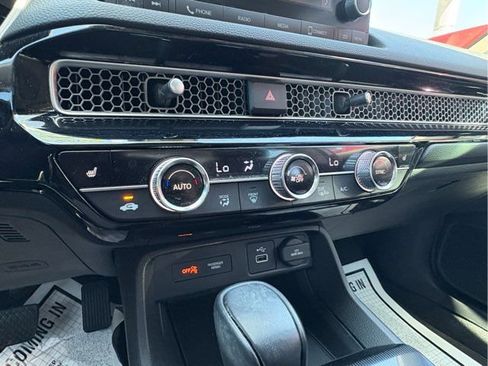 Used 2022 Honda Civic EX image 24