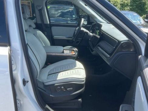 Used 2024 Rivian R1S Adventure AWD/4WD image 13
