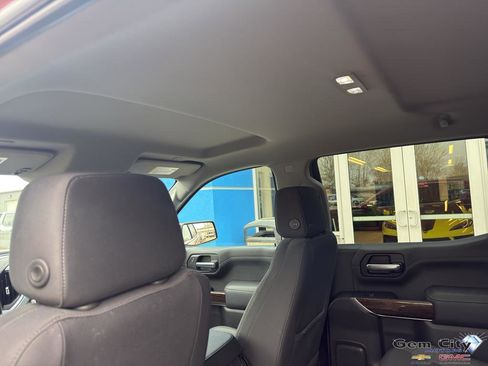 Used 2020 GMC Sierra 1500 SLE w/ SLE Value Package image 11