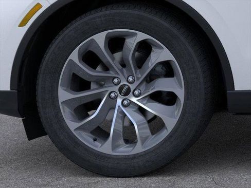 New 2025 Lincoln Aviator AWD w/ Equipment Group 101A image 19