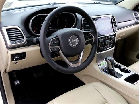 Used 2019 Jeep Grand Cherokee Limited image 9