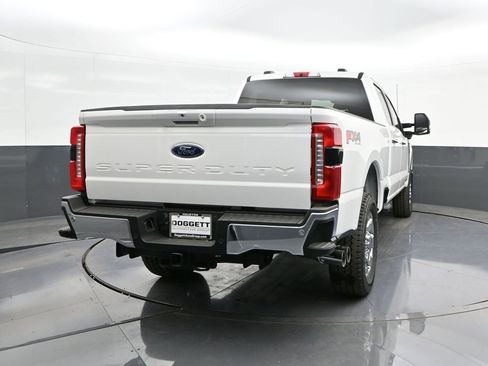 New 2026 Ford F250 Lariat w/ Chrome Package image 22