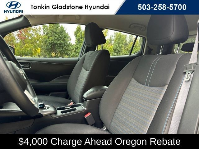 Used 2025 Nissan Leaf S FWD image 12