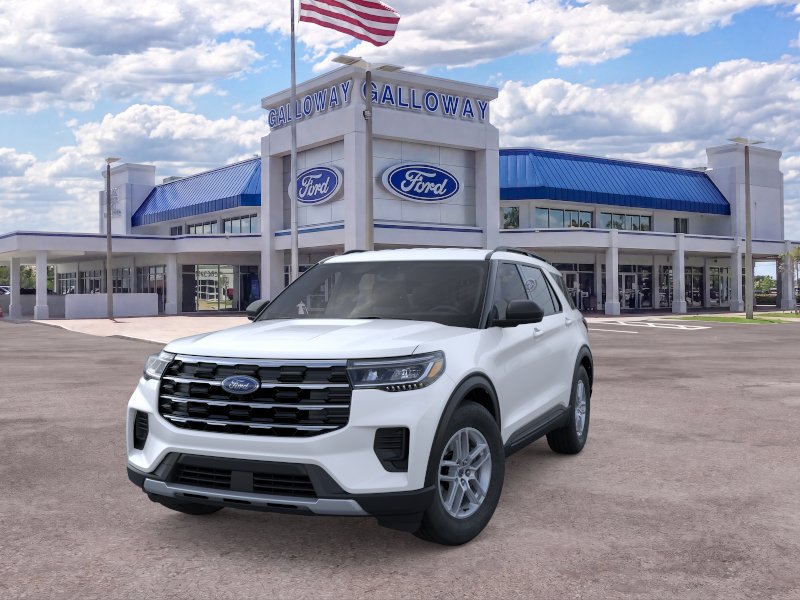New 2026 Ford Explorer Active RWD image 2