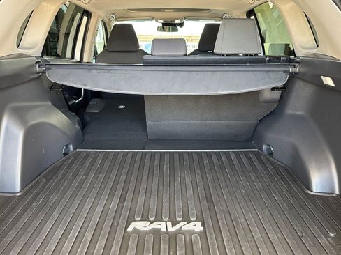 Used 2024 Toyota RAV4 XLE w/ Convenience Package FWD image 15