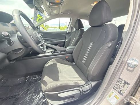 Certified 2023 Hyundai Elantra SEL w/ Convenience Package FWD image 11