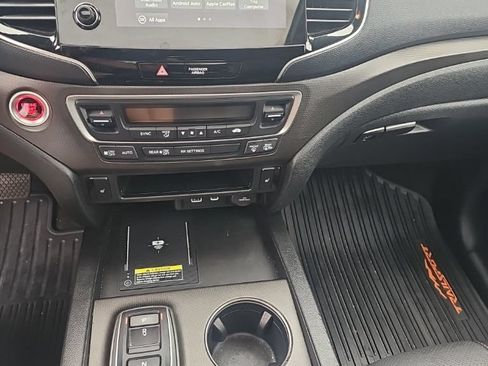Used 2024 Honda Passport TrailSport image 15