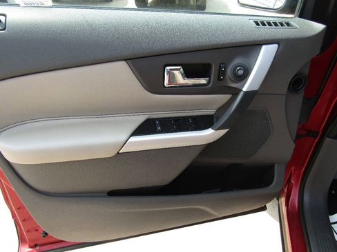 Used 2014 Ford Edge SEL w/ Equipment Group 205A image 12