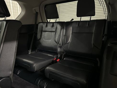 Used 2013 Lexus GX 460 image 33