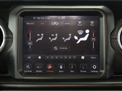 Used 2021 Jeep Gladiator Overland w/ Popular Equipment Package AWD/4WD image 22