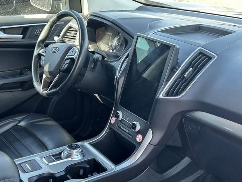 Used 2024 Ford Edge SEL image 8