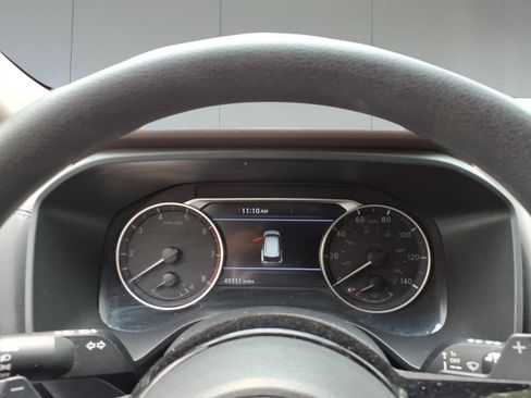 Used 2023 Nissan Rogue SV AWD/4WD image 7