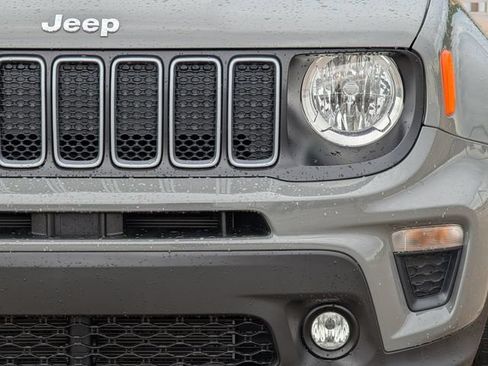 Used 2022 Jeep Renegade Latitude w/ Convenience Group AWD/4WD image 8