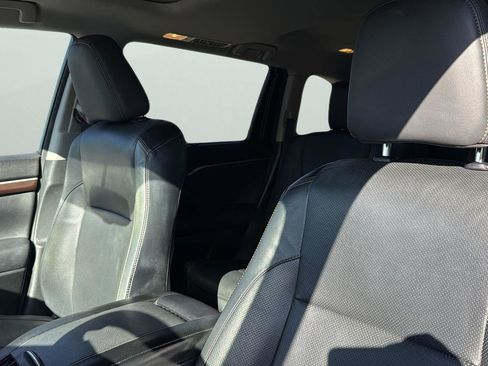 Used 2015 Toyota Highlander Limited image 10