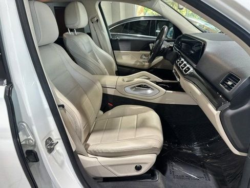 Used 2020 Mercedes-Benz GLE 350 4MATIC w/ Premium Package image 31