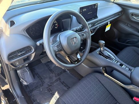New 2026 Honda HR-V LX image 10