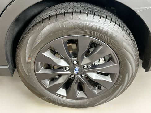Used 2025 Subaru Outback Onyx Edition AWD/4WD image 11