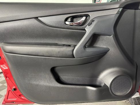 Used 2016 Nissan Rogue SL w/ SL Premium Package AWD/4WD image 38