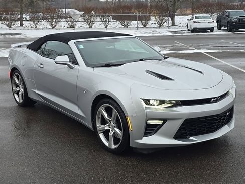 Used 2017 Chevrolet Camaro SS image 12