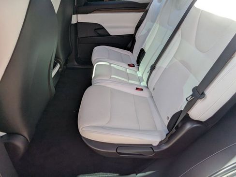 Used 2023 Tesla Model X image 14