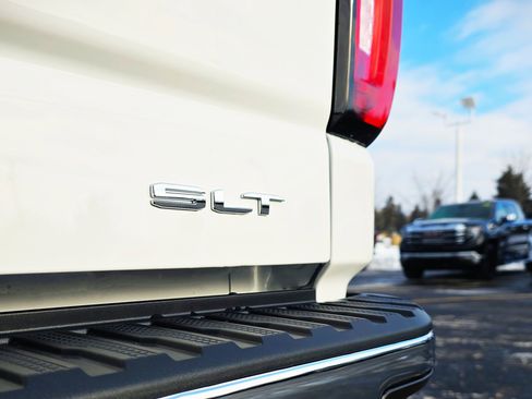 New 2026 GMC Sierra 1500 SLT w/ SLT Premium Plus Package image 32