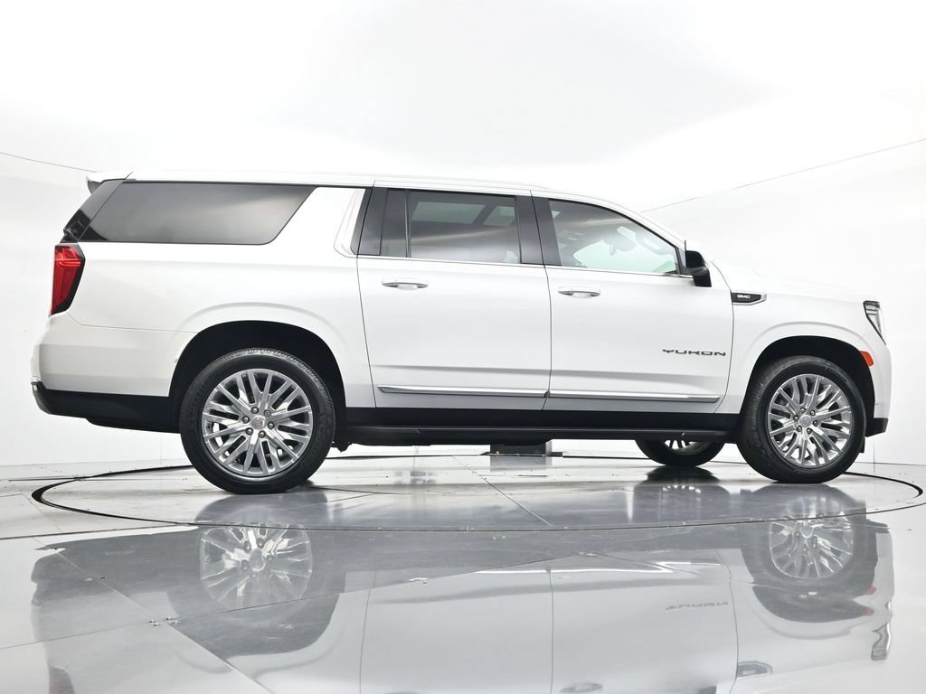 Used 2023 GMC Yukon XL SLT AWD/4WD image 34