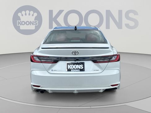 Used 2025 Toyota Camry XSE FWD image 10