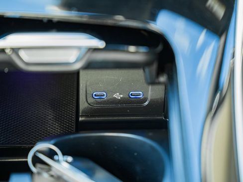 Used 2023 Mercedes-Benz C 300 4MATIC Sedan image 24