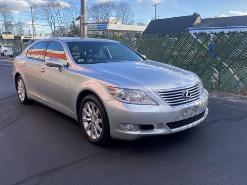 Used 2010 Lexus LS 460 AWD image 3