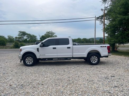 Used 2020 Ford F250 XL w/ STX Appearance Package AWD/4WD image 3