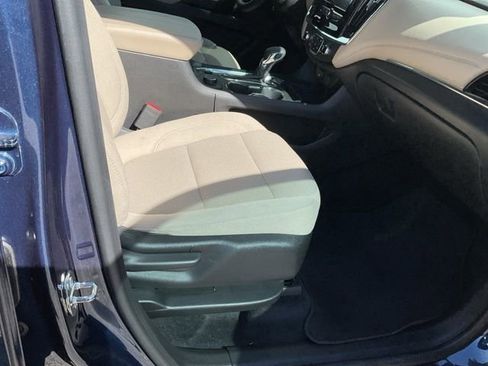 Used 2023 Chevrolet Traverse LS w/ Safety Package image 14