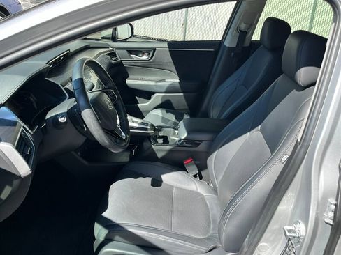 Used 2018 Honda Clarity Touring image 18