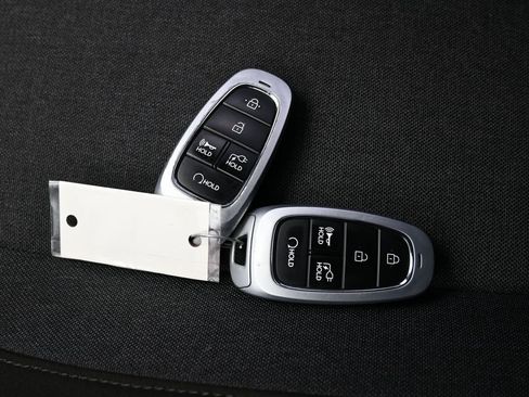 Used 2022 Hyundai Ioniq 5 SE image 28