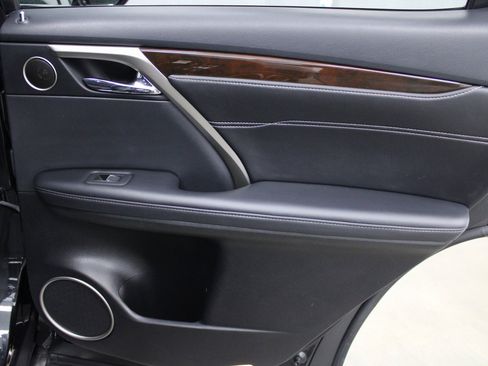 Used 2019 Lexus RX 450h AWD image 25