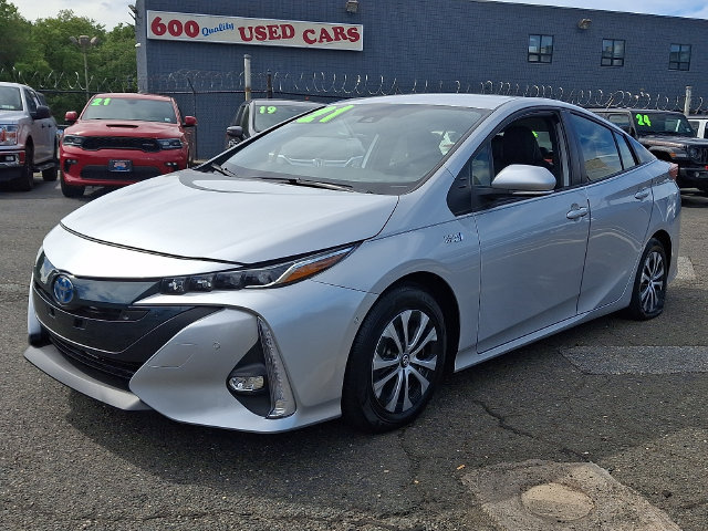 Certified 2021 Toyota Prius Prime Limited w/ Carpet Mat Package (TMS) FWD image 2