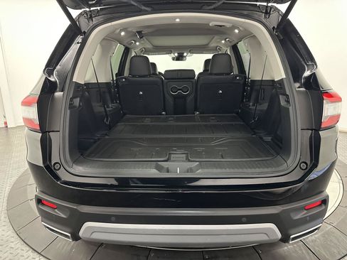 Certified 2023 Honda Pilot Touring image 33