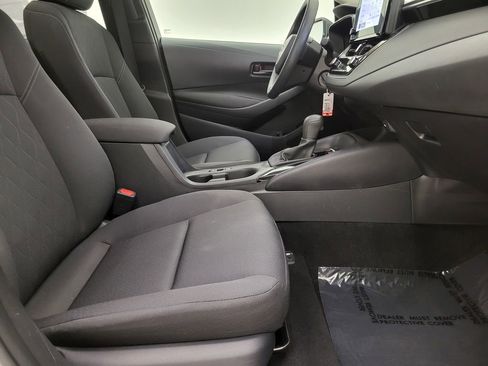 Used 2024 Toyota Corolla LE image 32