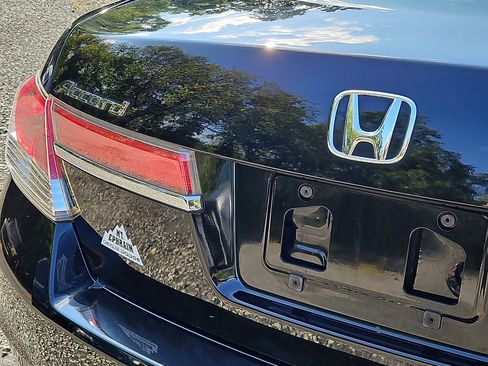 Used 2012 Honda Accord EX-L image 16