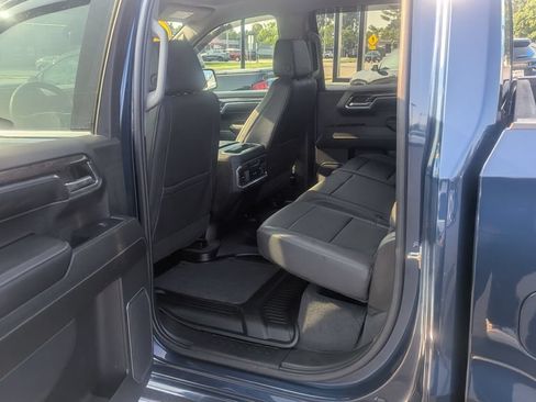 Used 2023 Chevrolet Silverado 1500 LTZ AWD/4WD image 12
